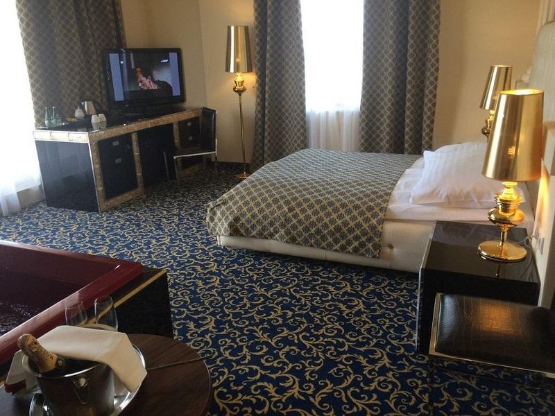 Hotel Photo 9