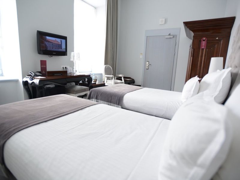 Hotel Photo 6
