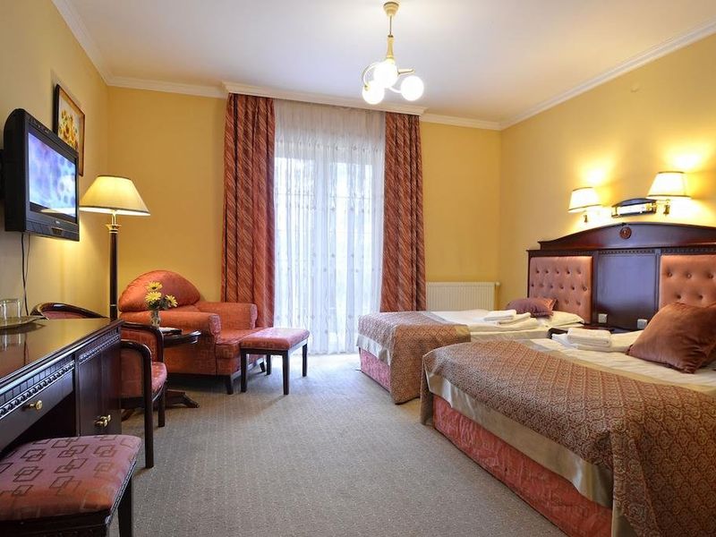 Hotel Photo 1