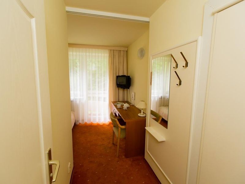 Hotel Photo 12