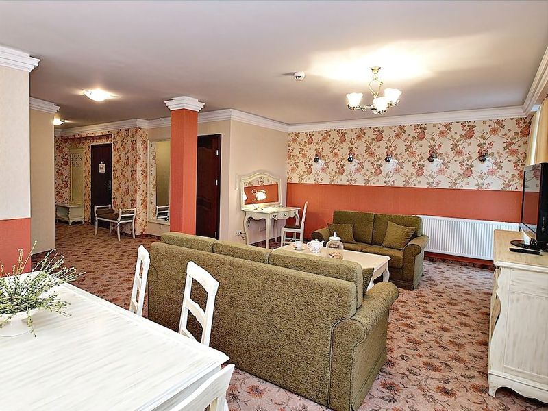 Hotel Photo 12