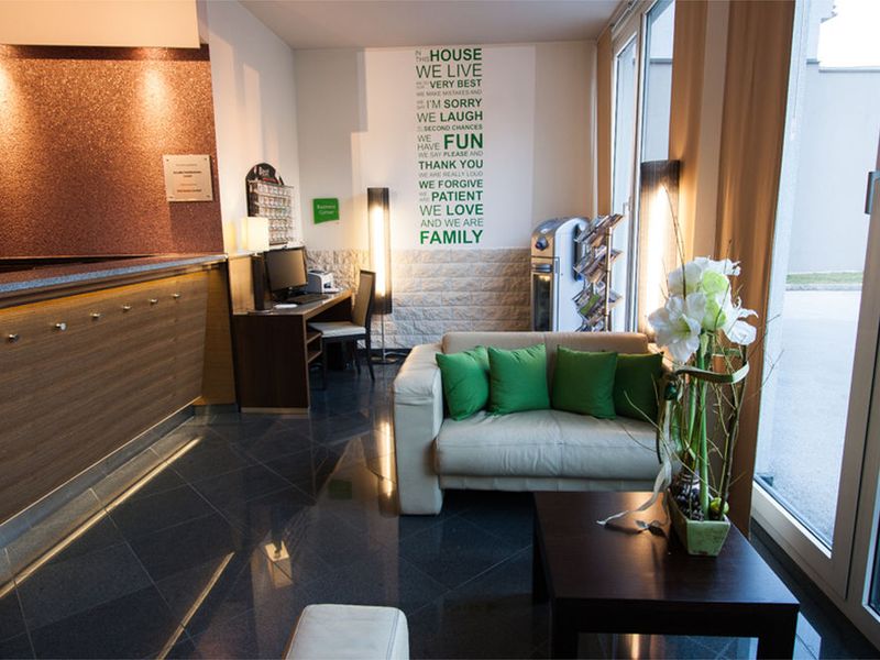 Hotel Photo 6