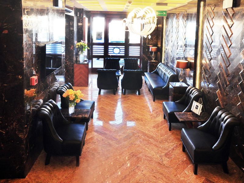Hotel Photo 8