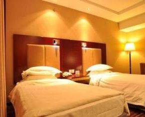 NearBy Hotel