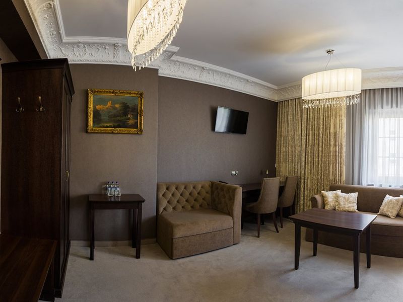 Hotel Photo 8