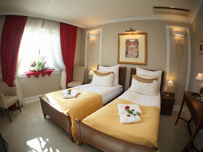 Hotel Photo 3