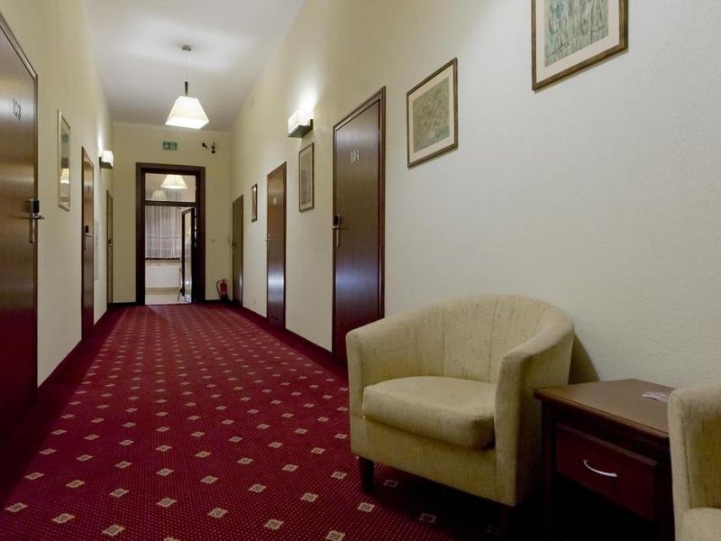 Hotel Photo 9