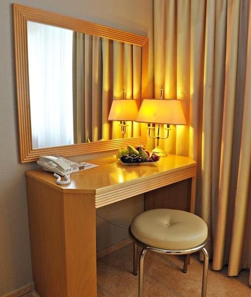 Hotel Photo 9