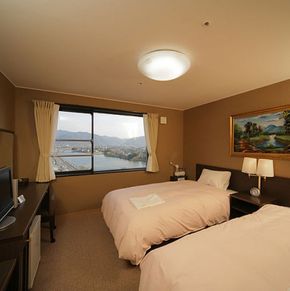 NearBy Hotel