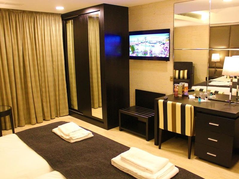 Hotel Photo 5