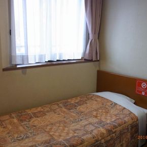 NearBy Hotel