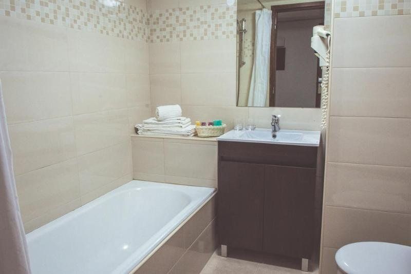 Hotel Photo 9