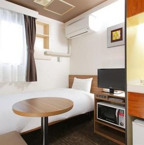 NearBy Hotel