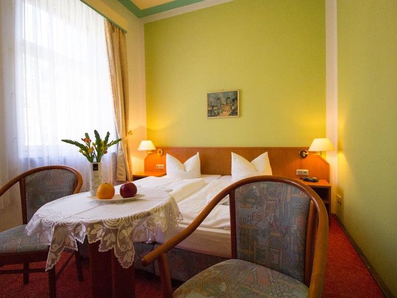 Hotel Photo 1