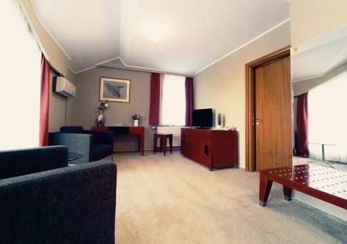 Hotel Photo 10
