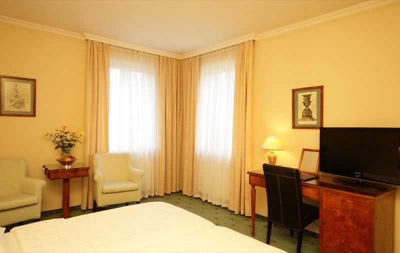 Hotel Photo 1