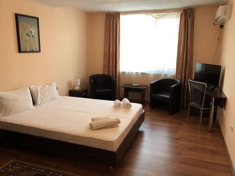 Hotel Photo 1