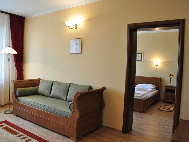 Hotel Photo 11
