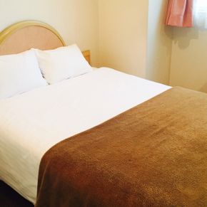 NearBy Hotel