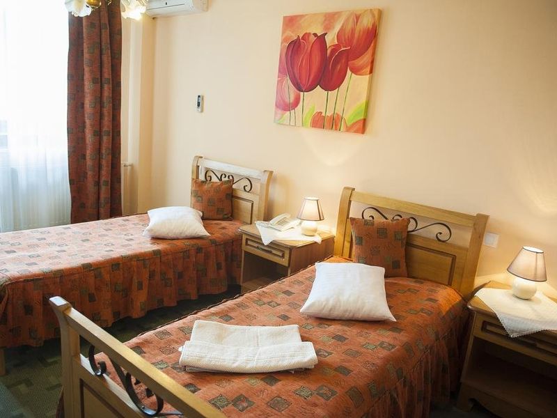 Hotel Photo 8