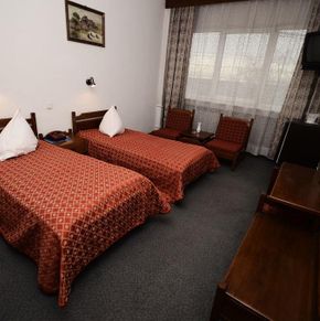 NearBy Hotel