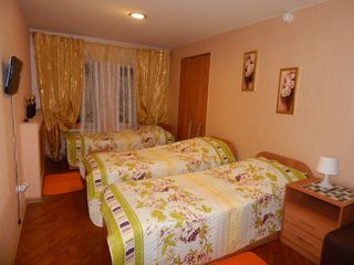 Отель Адванс-Трио