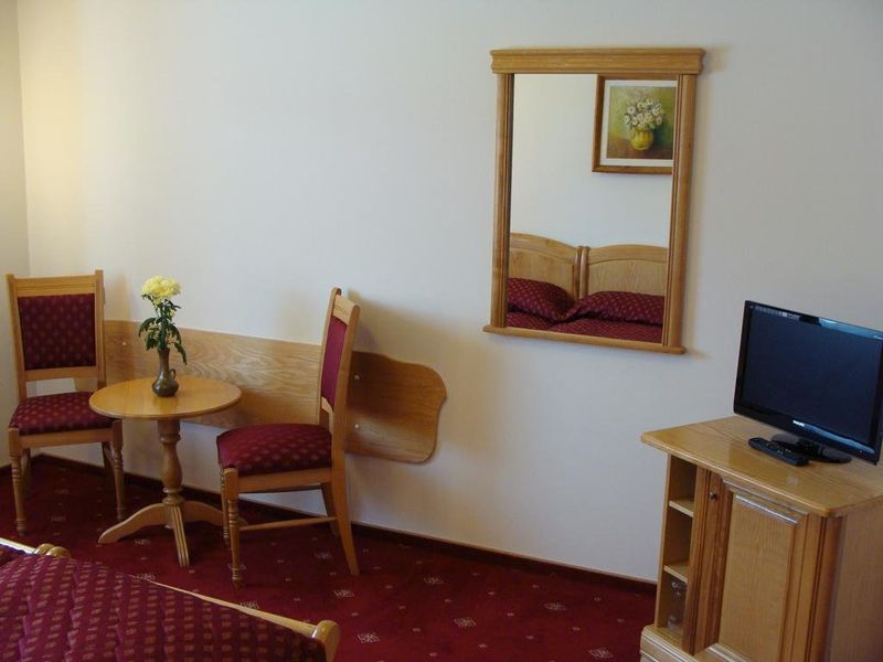 Hotel Photo 8