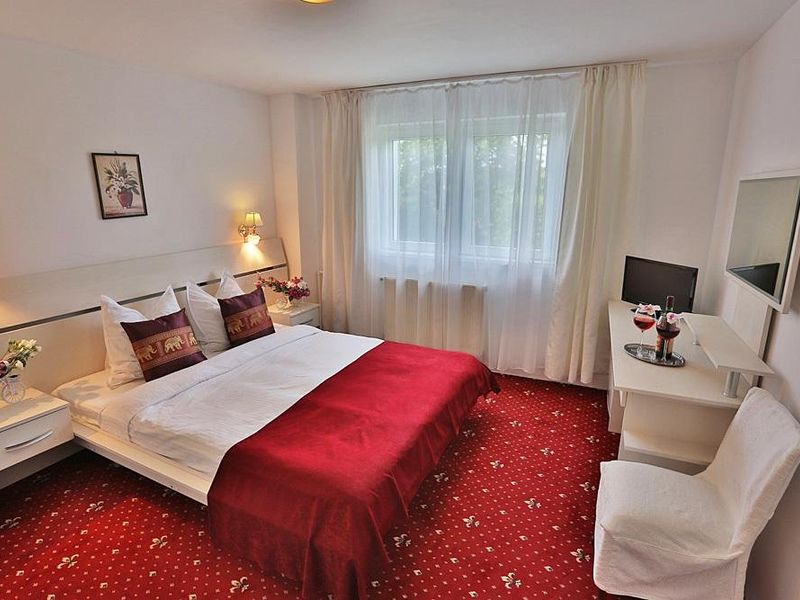 Hotel Photo 1
