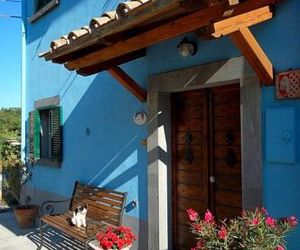 Red House - Green House - Blue House Civitella dAgliano Italy