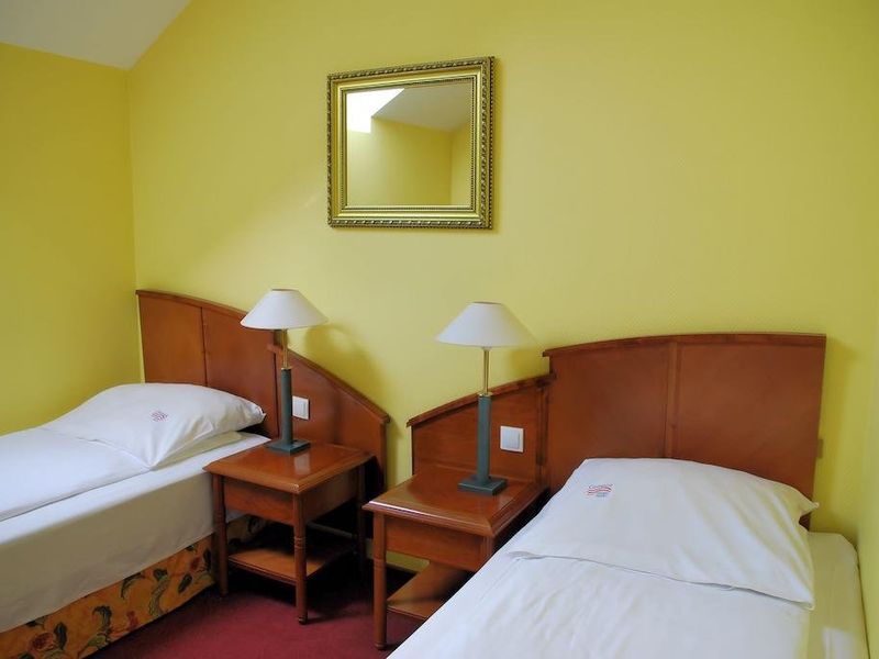 Hotel Photo 9