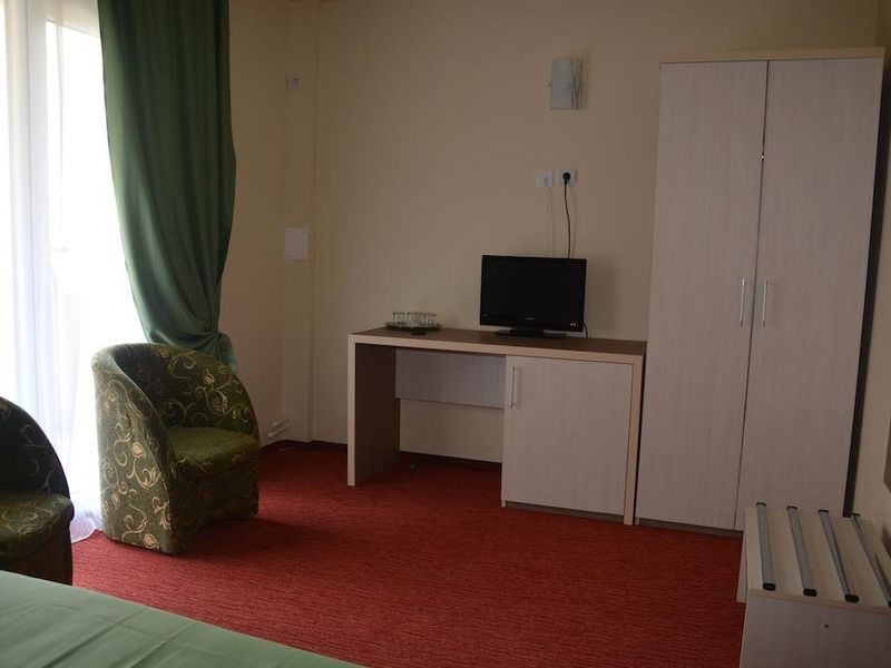 Hotel Photo 9