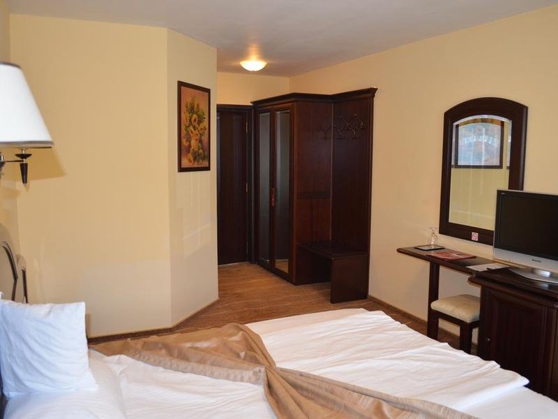 Hotel Photo 1