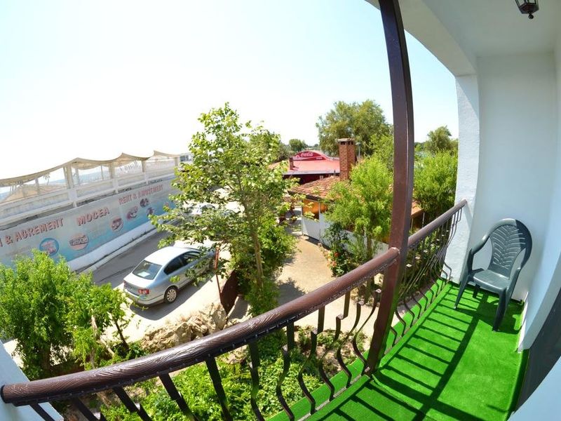 Hotel Photo 9