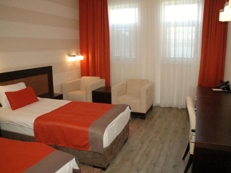 Hotel Photo 8