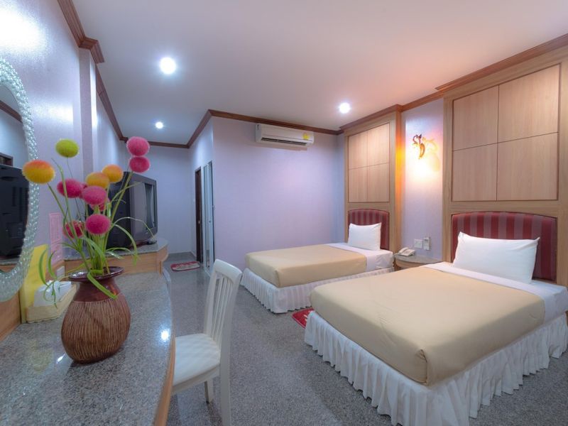 Hotel Photo 5