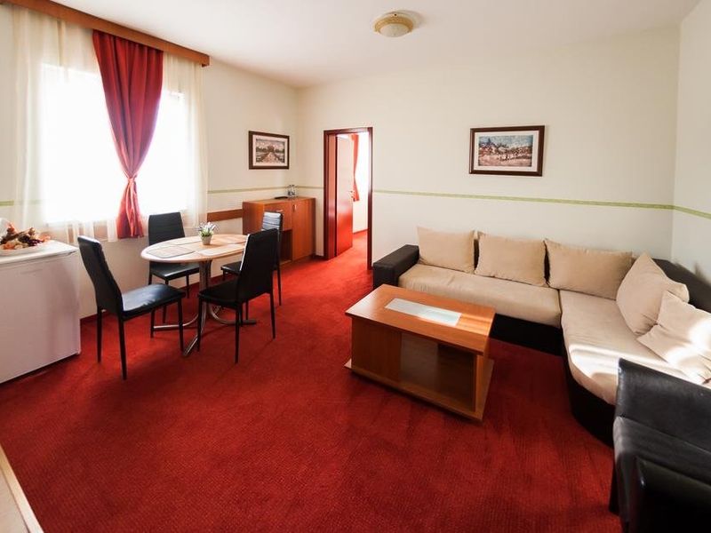 Hotel Photo 16