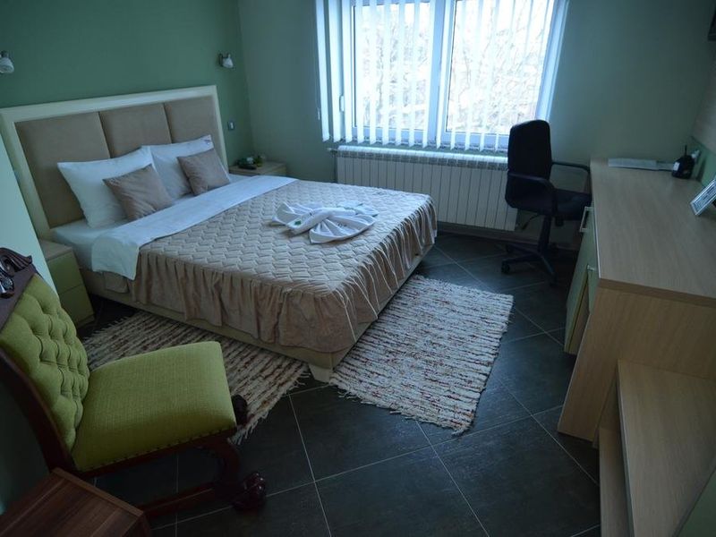 Hotel Photo 6
