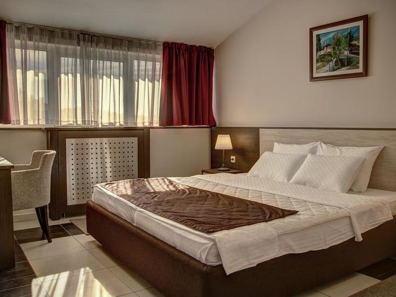 Hotel Photo 1
