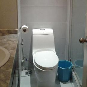 NearBy Hotel