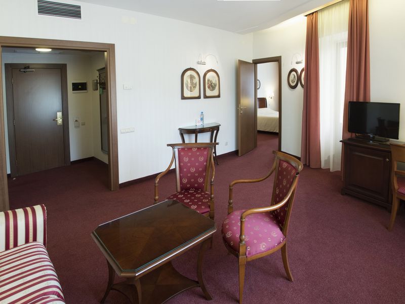 Hotel Photo 5