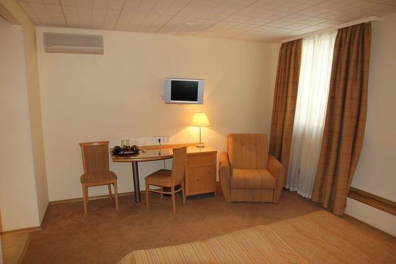 Hotel Photo 5