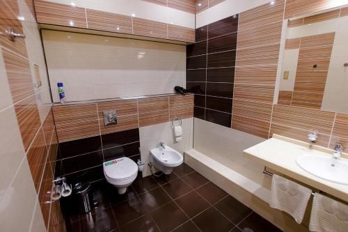 Hotel Photo 12