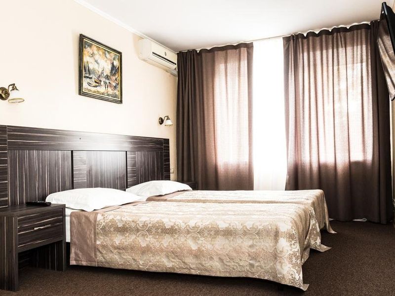 Hotel Photo 1