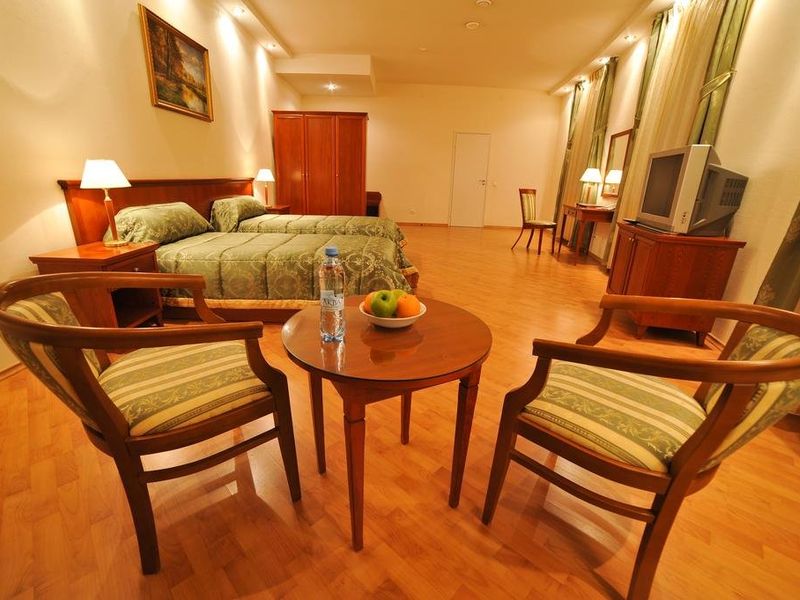 Hotel Photo 8