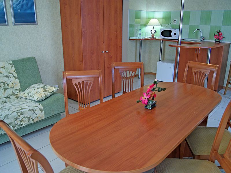 Hotel Photo 12