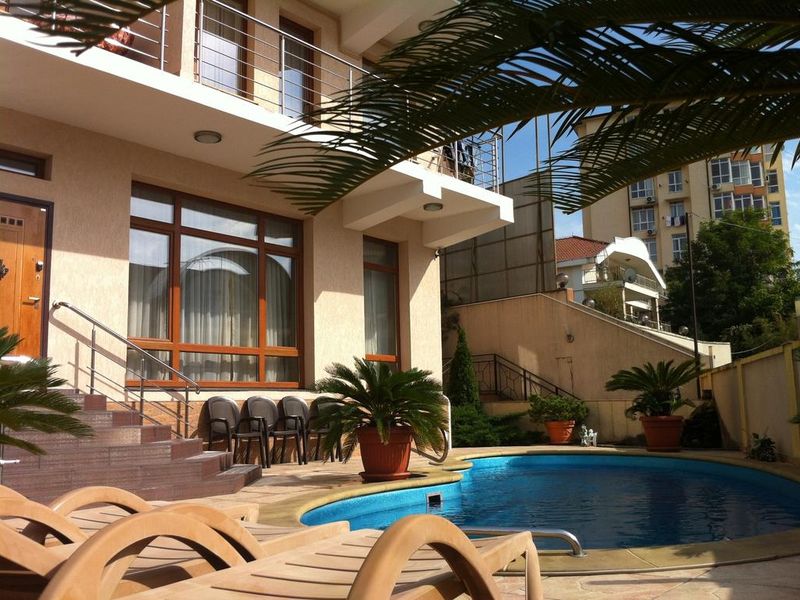 Hotel Photo 1