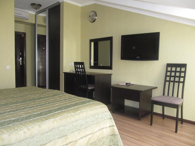 Hotel Photo 9