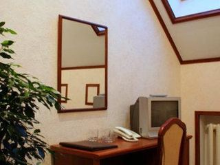 Елизар Отель