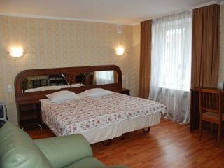Гостиница Киевская на Курской