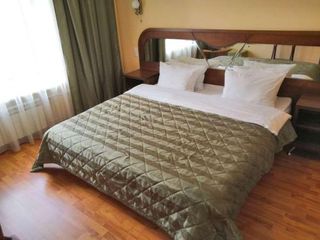 Гостиница Киевская на Курской